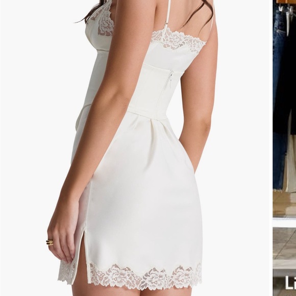 ✨ NWT House of CB Soraya Dress - Picture 2 of 8